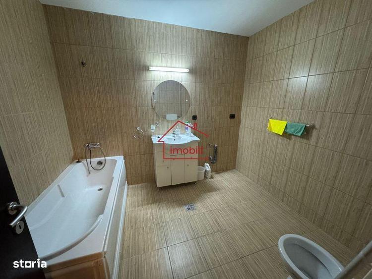 Apartament cu 3 camere decomandat în Bulgaria