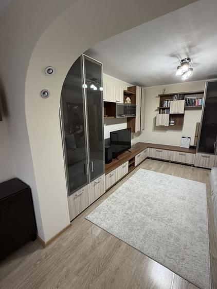 Apartament cu 2 camere decomandat în Mazepa 2
