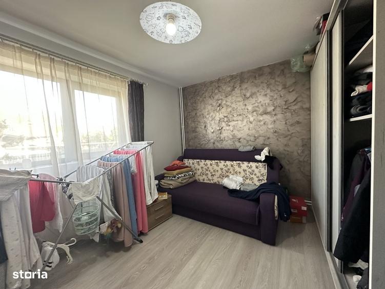 Casă cu 4 camere cu Teren 3784 Mp în Cornești