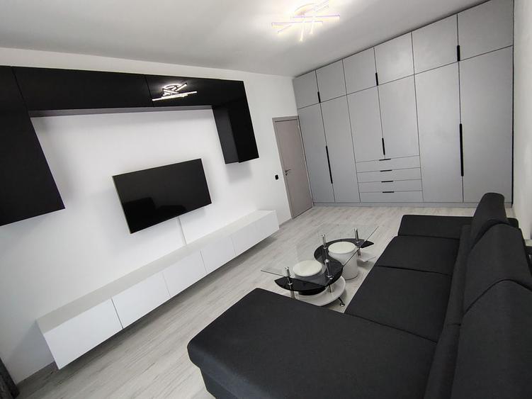 Apartament cu 2 camere decomandat în Cățelu