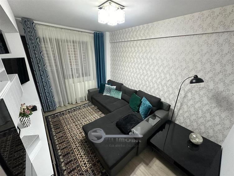 Apartament cu 2 camere decomandat în Nicolina