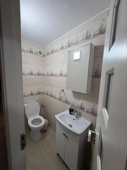 Apartament cu 3 camere decomandat în Crângași
