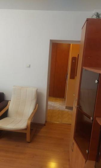 Garsonieră decomandată în Splaiul Unirii