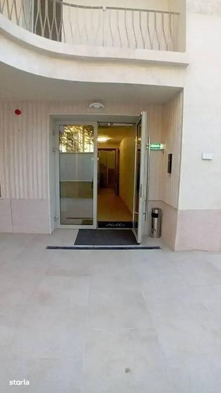 Apartament cu 4 camere în Armeneasca