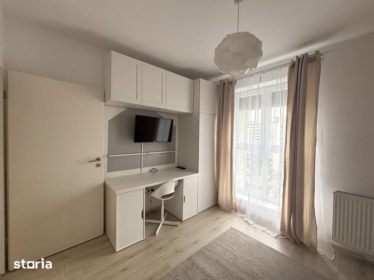 Apartament cu 3 camere în Tractorul