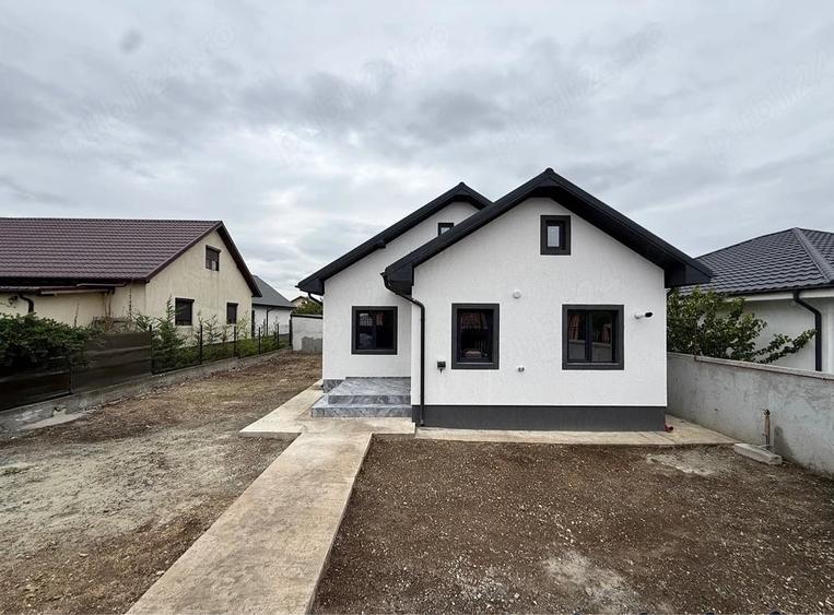 Casă cu Teren 340 Mp în Valu lui Traian