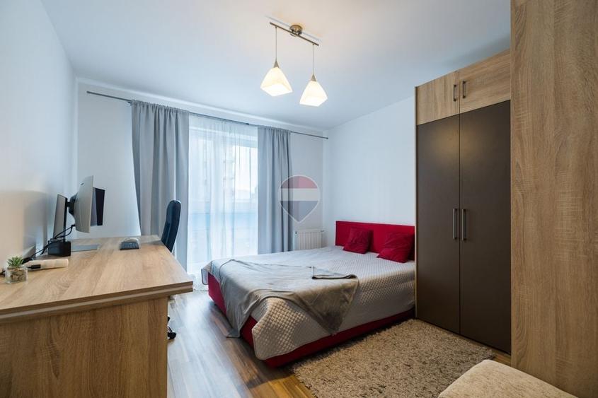 Apartament cu 2 camere decomandat, mobilat în Tractorul
