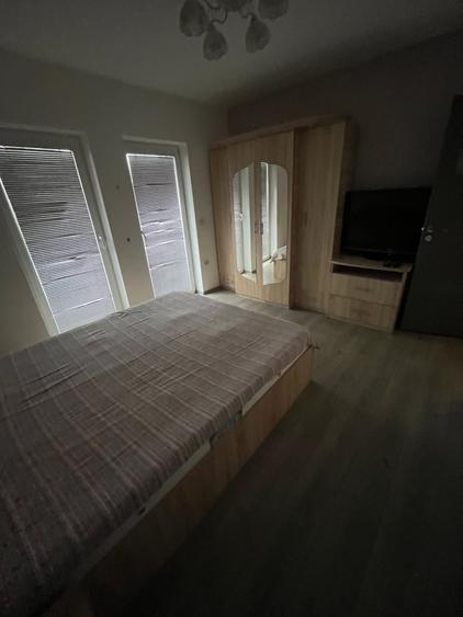 Apartament cu 3 camere decomandat în Giroc