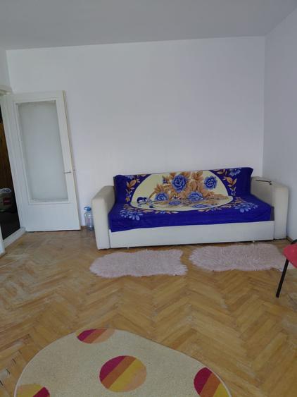 Apartament cu 2 camere decomandat în Exterior Vest