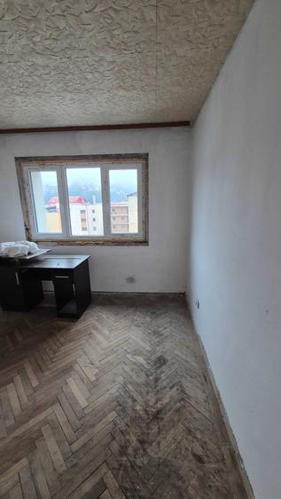 Apartament cu 2 camere nedecomandat în Central