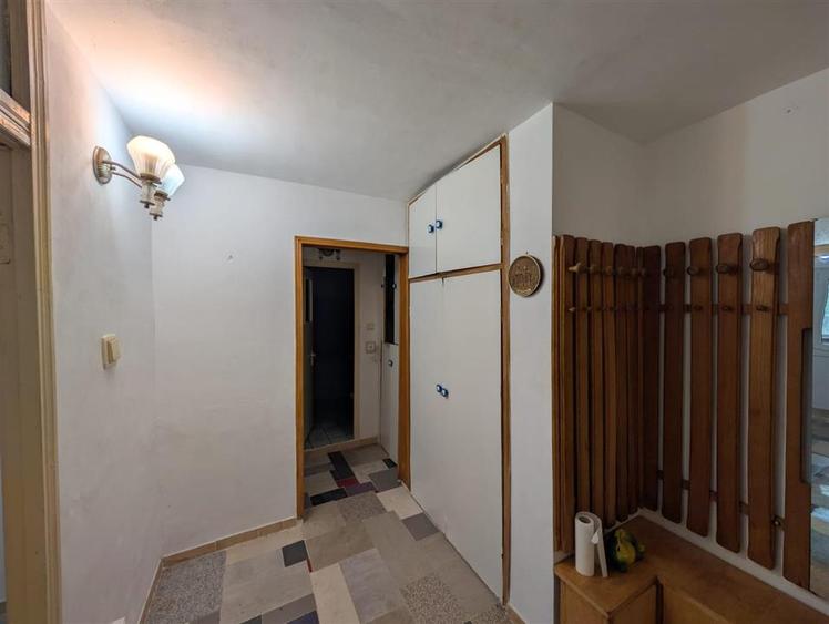 Apartament cu 2 camere decomandat în Radu Negru