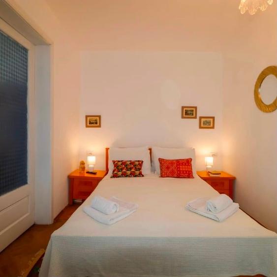 Duplex cu 5 camere cu Canalizare în Bran