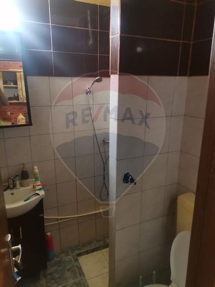 Garsonieră decomandată, mobilată în Calea București