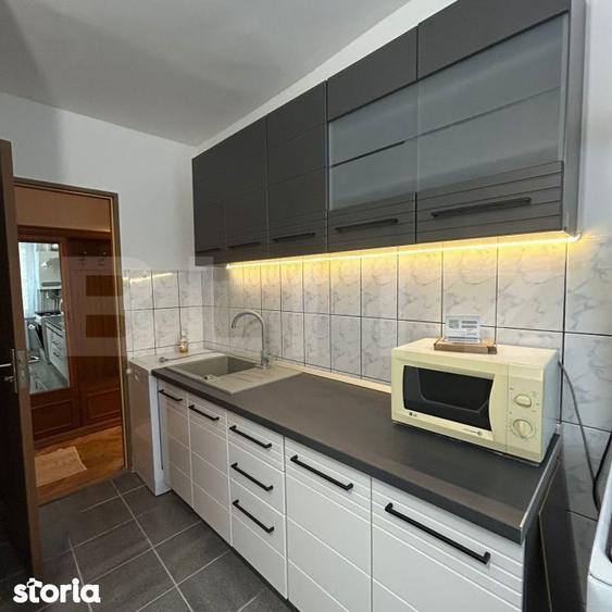 Apartament cu 4 camere decomandat în Tudor