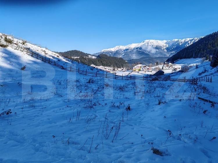 Teren Construcții intravilan de 1937 mp, în Fundata