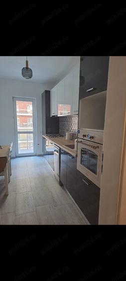 Apartament cu 2 camere decomandat, mobilat în Berceni