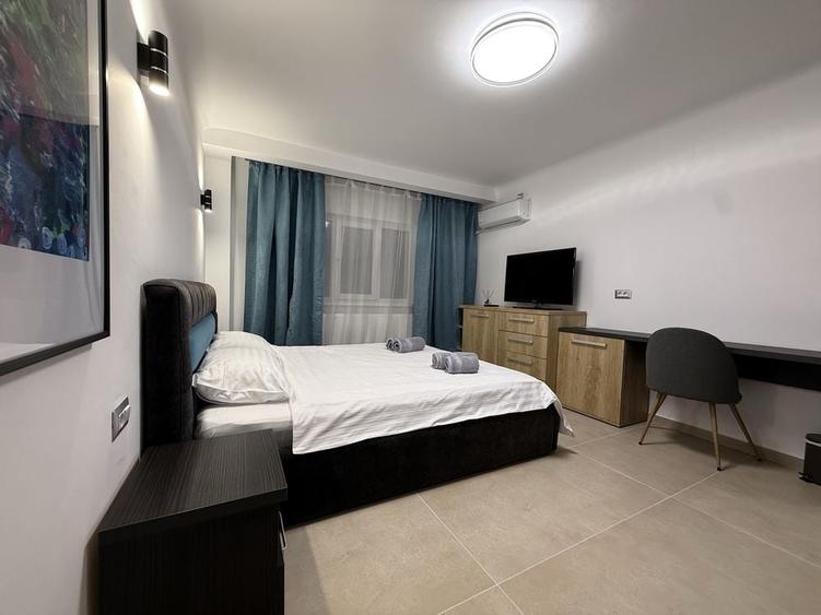 Apartament cu 2 camere decomandat în Rovine