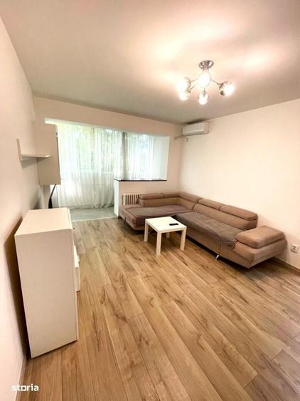 Apartament cu 2 camere decomandat în Victoriei