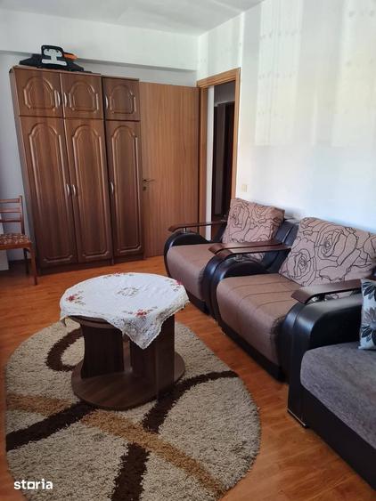 Apartament cu 3 camere decomandat în Terezian