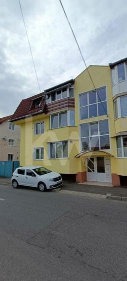 Apartament cu 2 camere decomandat, mobilat în Turnișor