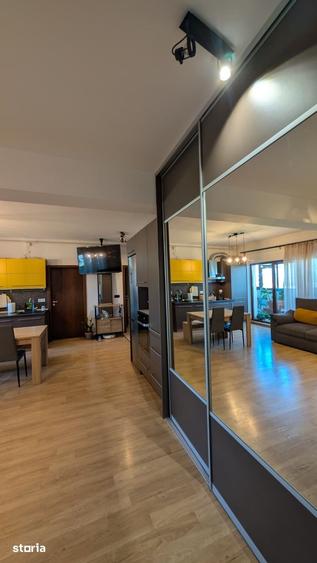 Apartament cu 3 camere în Zorilor