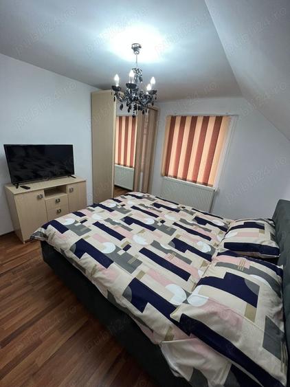 Casă cu 3 camere cu Teren 80 Mp în Roșu