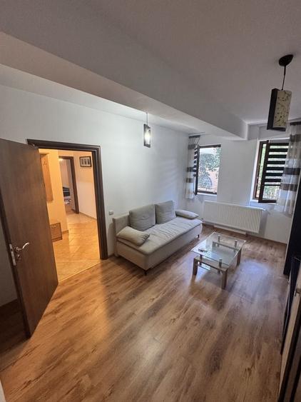 Apartament cu 2 camere decomandat în Mihai Bravu
