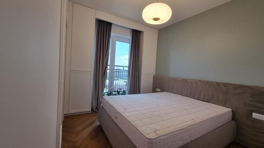 Apartament cu 3 camere decomandat, mobilat în Tineretului
