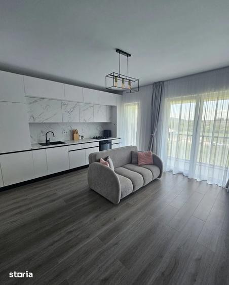 Apartament cu 2 camere semidecomandat în Florești