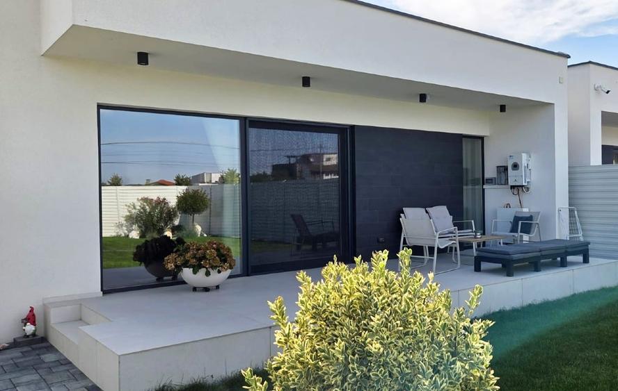 Duplex cu 4 camere cu Canalizare în Dumbrăvița