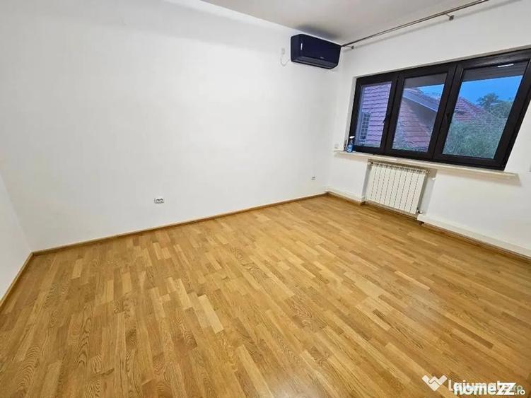 Apartament cu 4 camere decomandat în Domenii