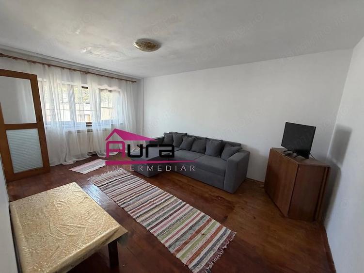 Apartament cu 3 camere decomandat în E3