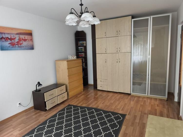 Garsonieră decomandată în Politehnica