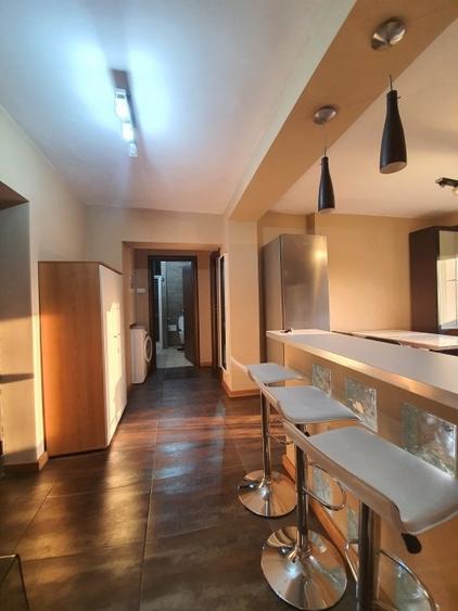 Apartament cu 2 camere decomandat, mobilat în Libertății
