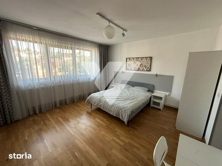 Casă cu 8 camere cu Teren 319 Mp în Ștrand