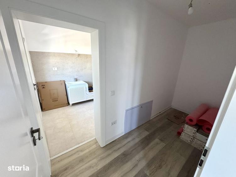 Casă cu 4 camere în Bucium