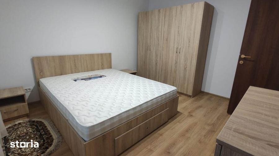 Apartament cu 3 camere decomandat în Drumul Taberei