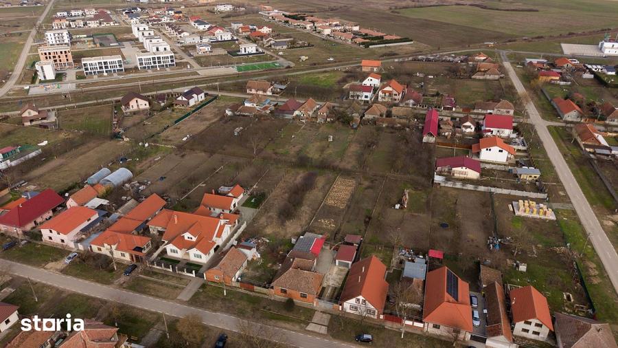 Teren de 1439 mp, în Slatina-Timiș