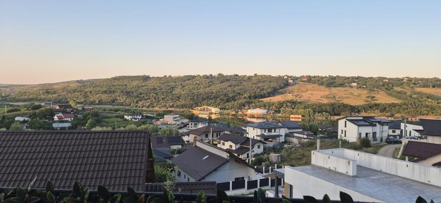 Apartament cu 3 camere decomandat în Șorogari