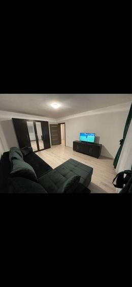Apartament cu 2 camere decomandat în Exterior Vest