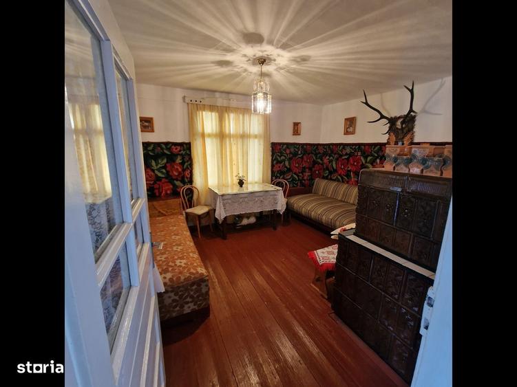 Casă cu 4 camere cu Teren 2676 Mp în Central
