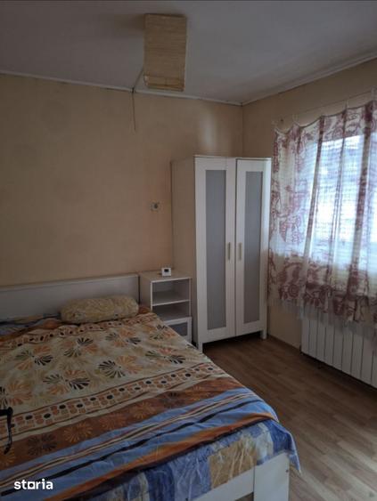 Casă cu 4 camere cu Teren 124 Mp în Rucăr