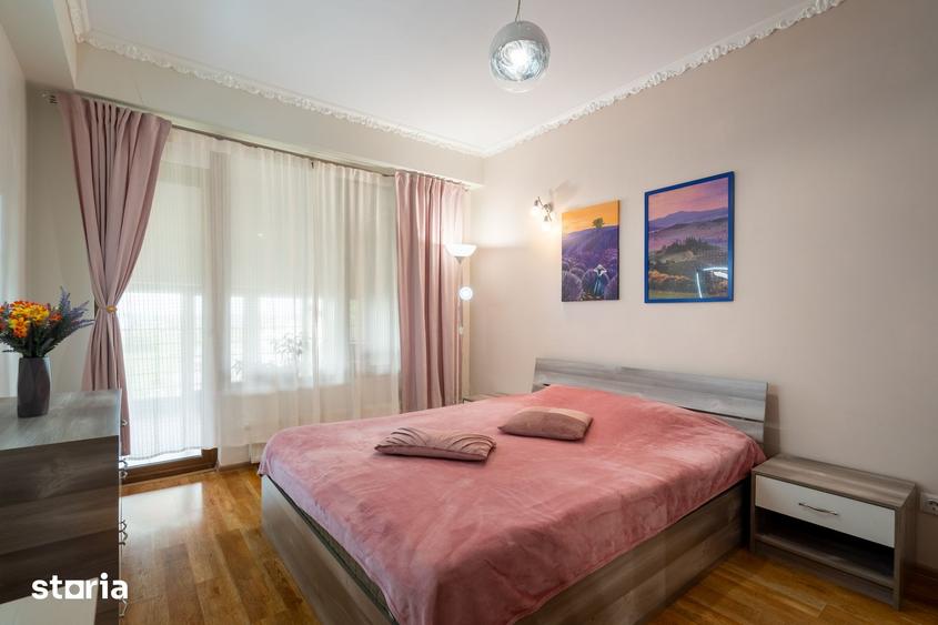 Apartament cu 4 camere semidecomandat, mobilat în Central