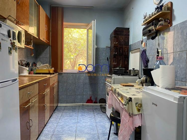 Apartament cu 2 camere decomandat în Central