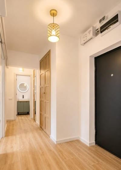 Apartament cu 2 camere decomandat în Titan