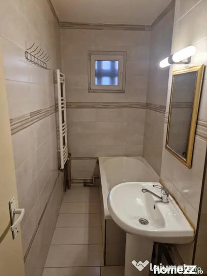 Apartament cu 2 camere semidecomandat în Traian