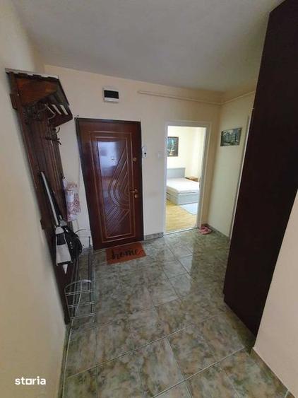 Apartament cu 2 camere decomandat în Precista