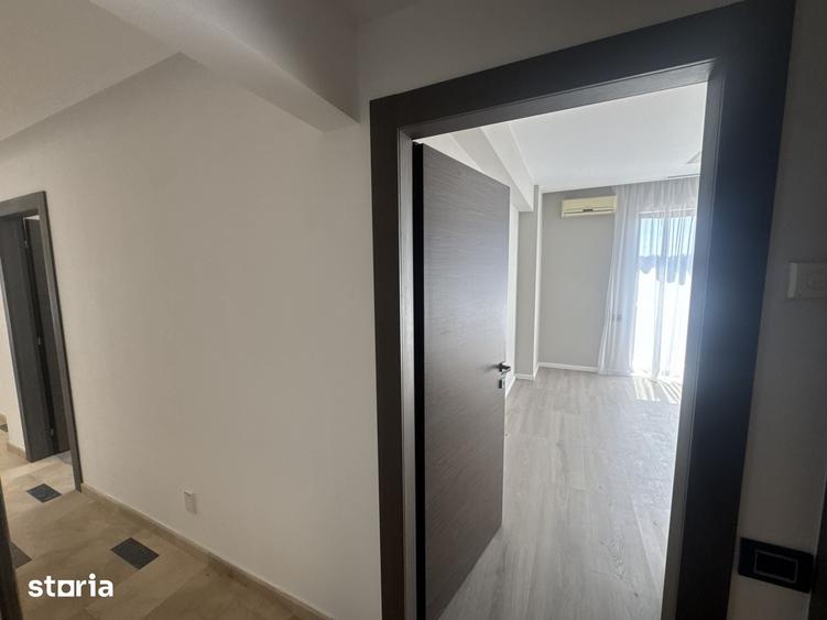Apartament cu 4 camere în Băneasa