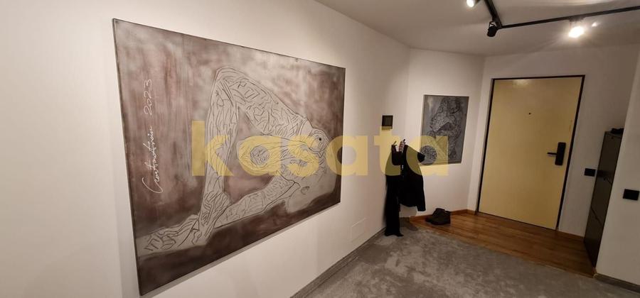 Apartament cu 2 camere decomandat, mobilat în Regina Elisabeta