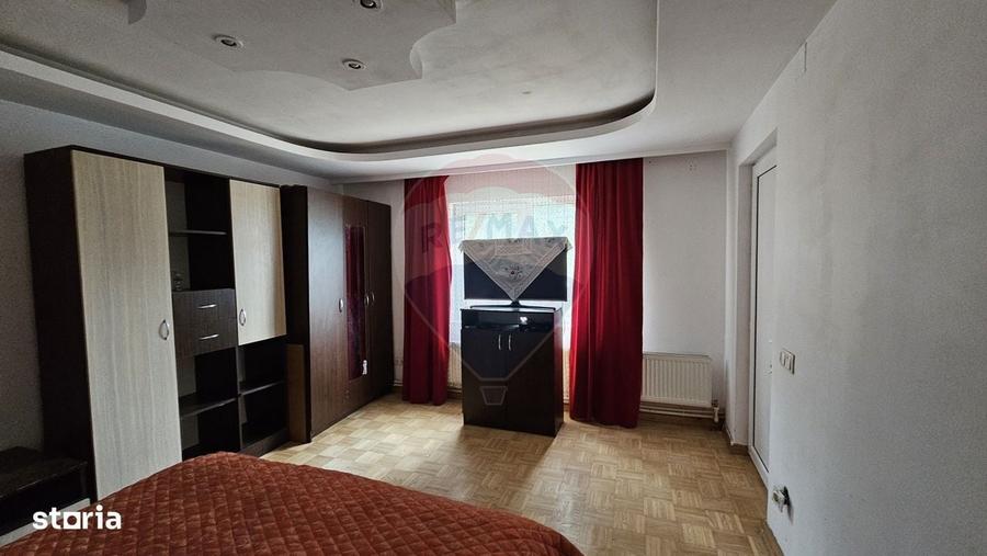 Casă cu 4 camere în Udești